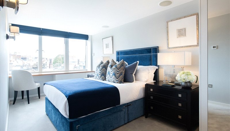 3 bedroom Flat, Young Street, London, W8 - Available, Image 2