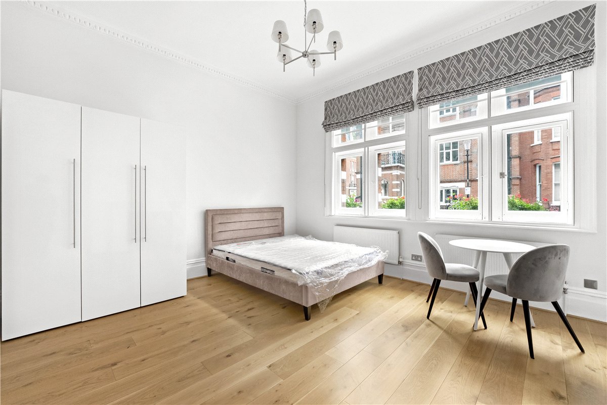 0 bedroom Flat, Egerton Gardens, Knightsbridge, SW3 - Available