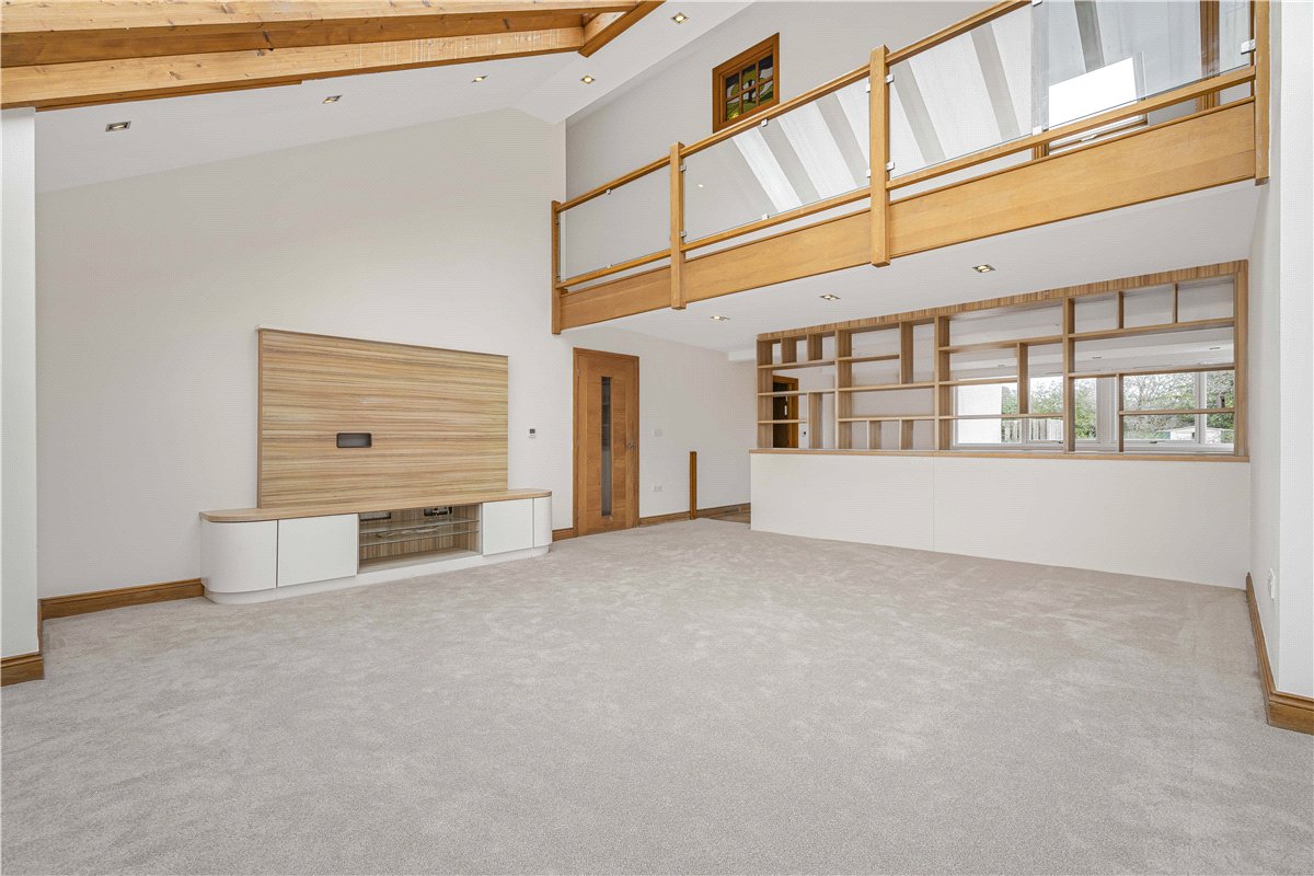 6 bedroom Barn Conversion, Skirsgill Lane, Eamont Bridge, CA10 - Available