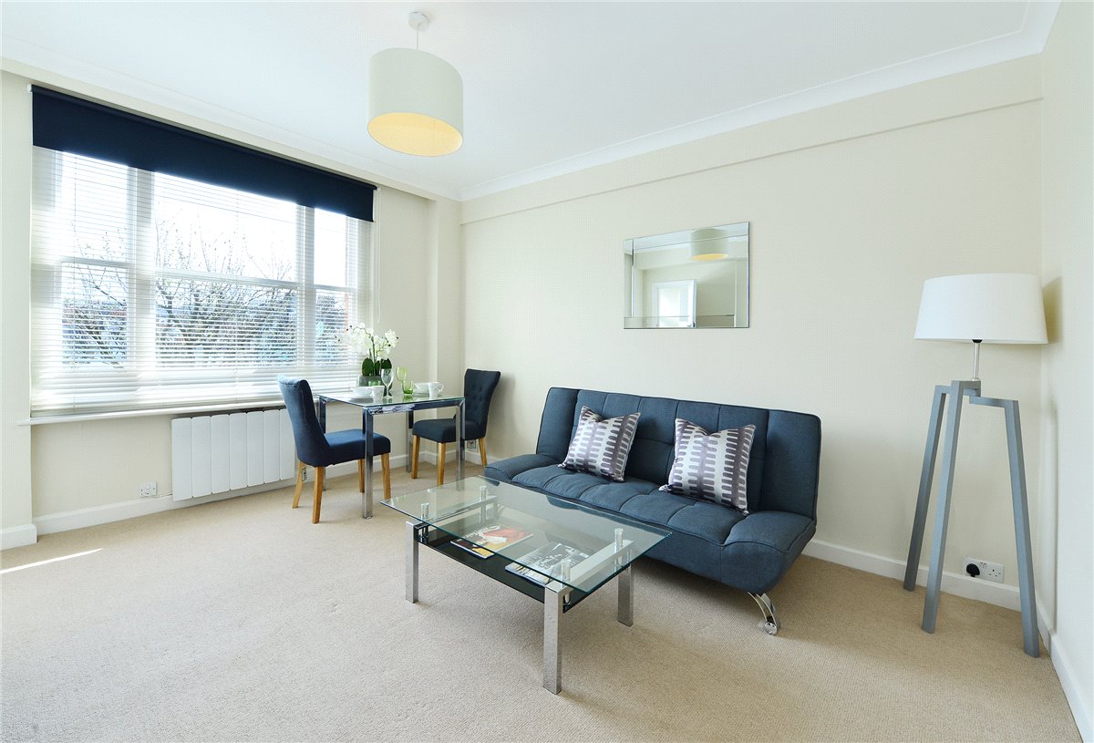 1 bedroom Flat, Hill Street, Mayfair, W1J - Available