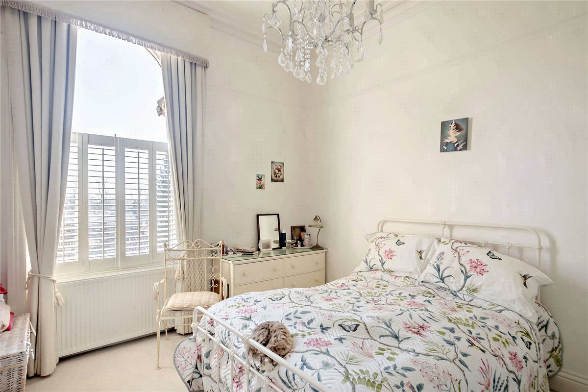 2 bedroom Flat, Otley Road, Harrogate, HG2 - Available, Image 7