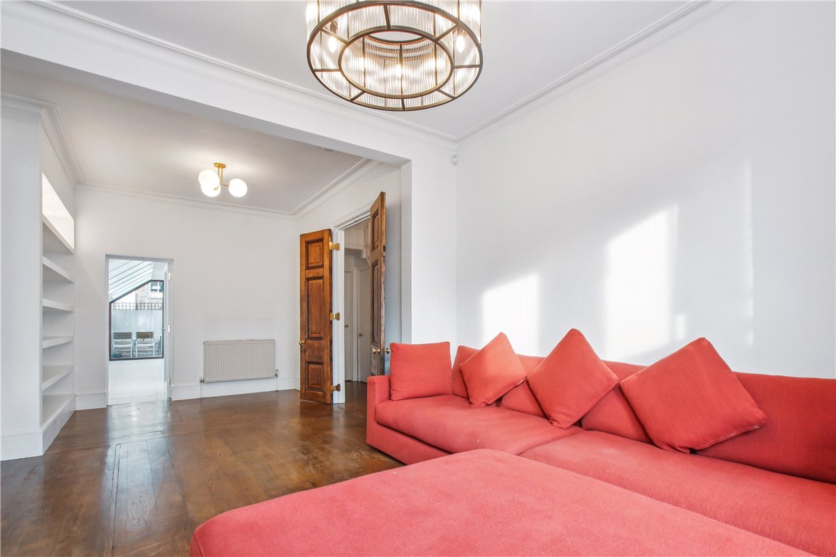 3 bedroom House, Colehill Lane, London, SW6 - Available