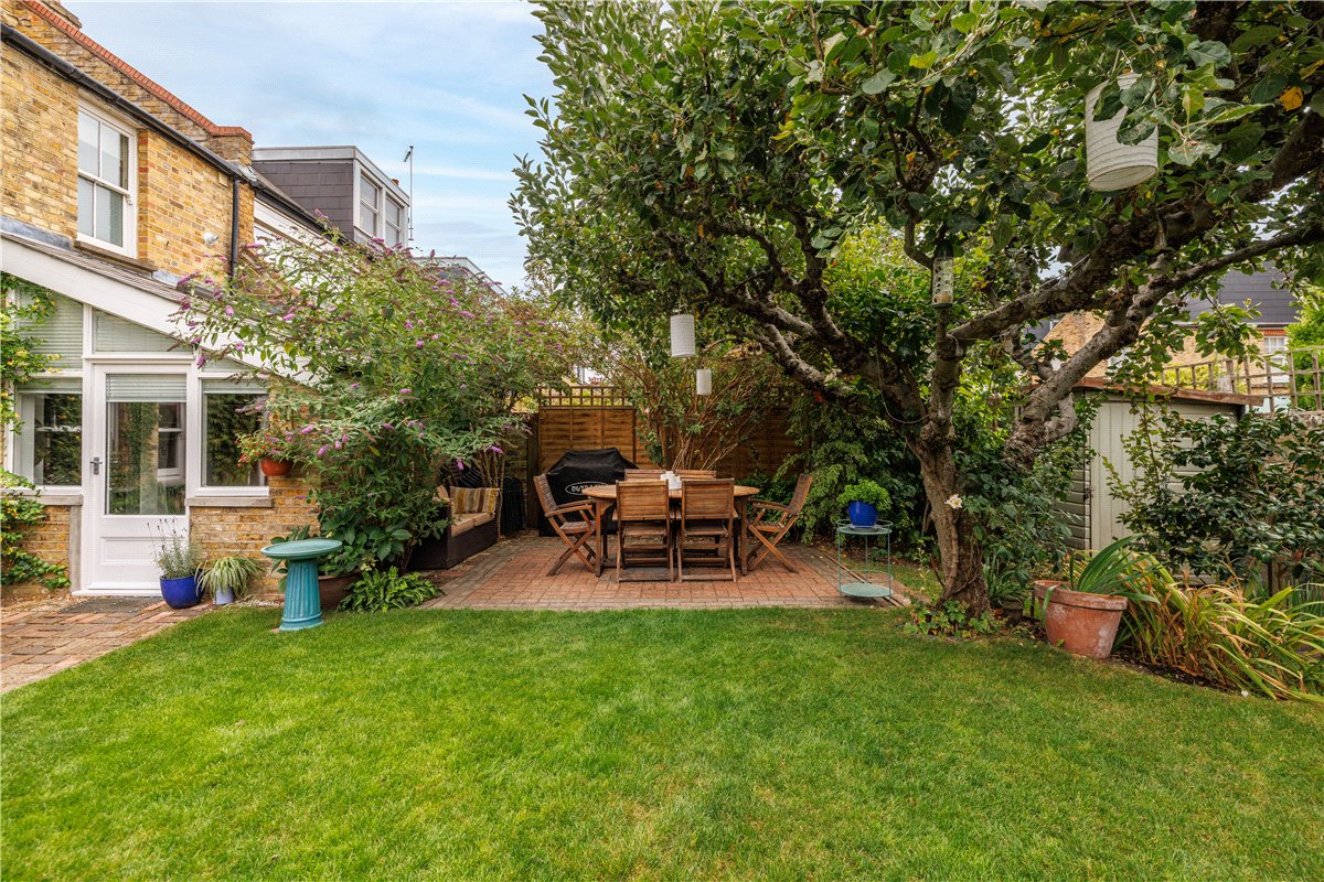 3 bedroom House, First Avenue, London, SW14 - Available, Image 12