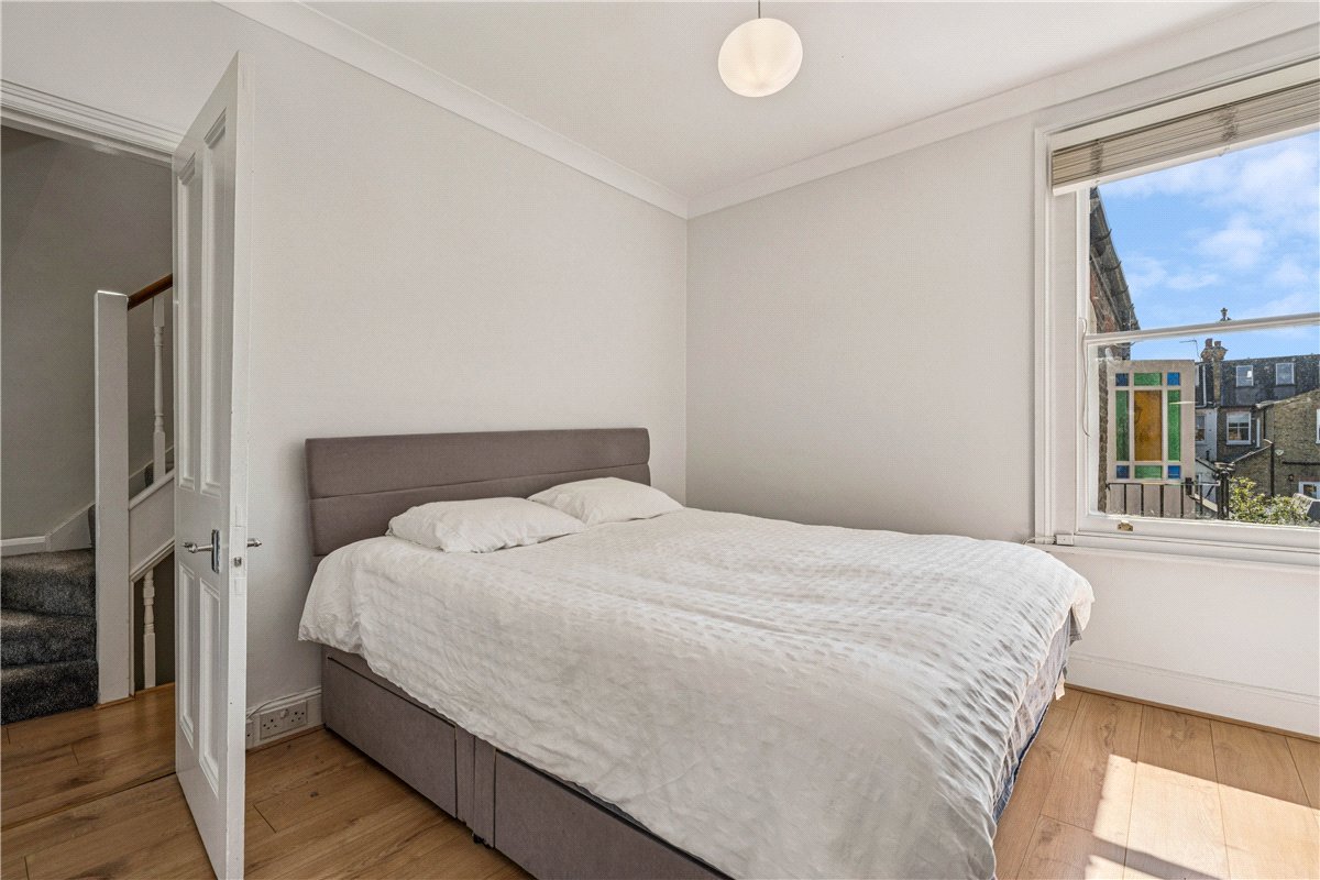 3 bedroom Flat, Queensmill Road, London, SW6 - Available, Image 7