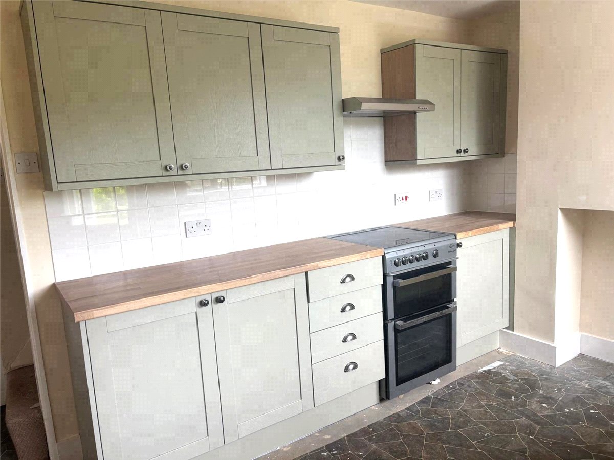 3 bedroom House, Halls Place, Rigshill Road, ME13 - , Image 3