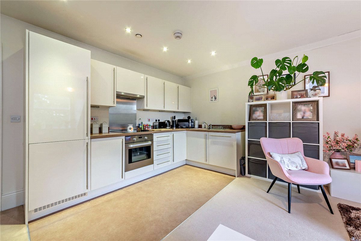 1 bedroom Flat, Luker Court, Ireland Drive, RG14 - Sold STC, Image 1