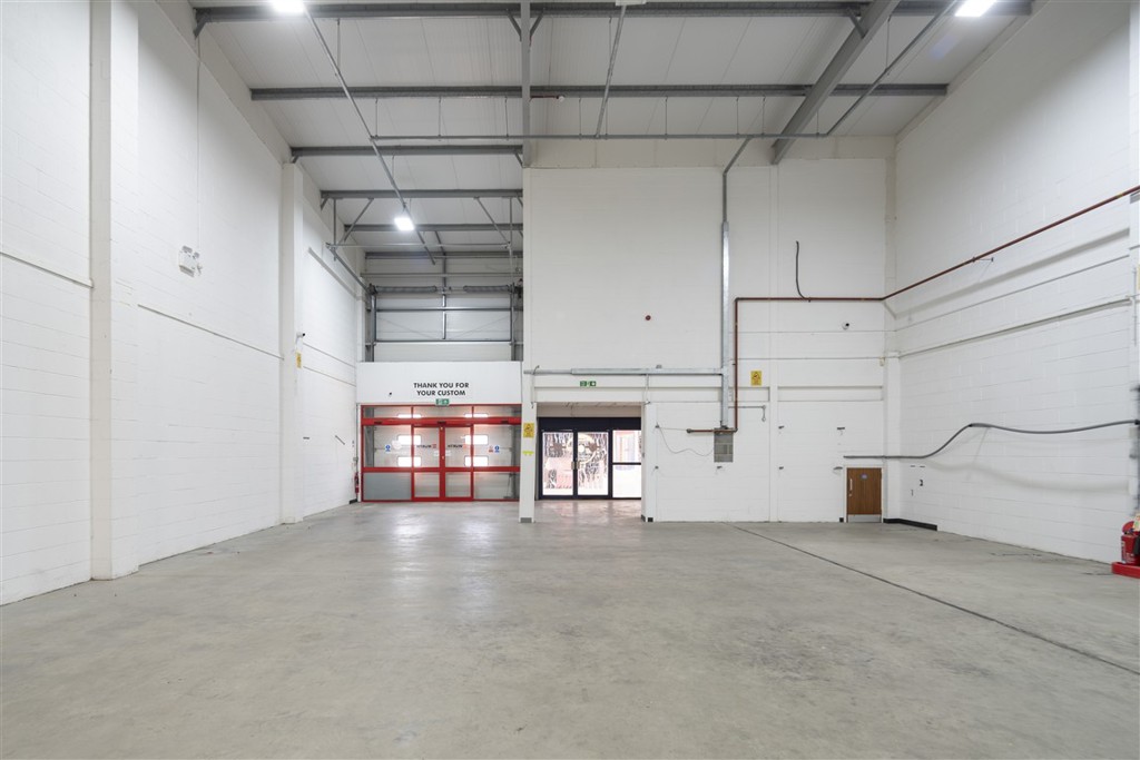3119 Sq Ft, Endeavour Way, Croydon, CR0 - Available, Image 2