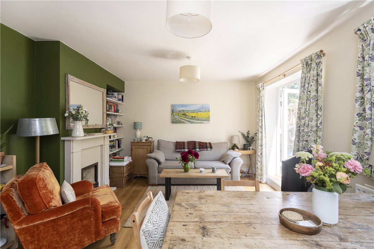 3 bedroom Maisonette, Sarsfeld Road, London, SW12 - Sold