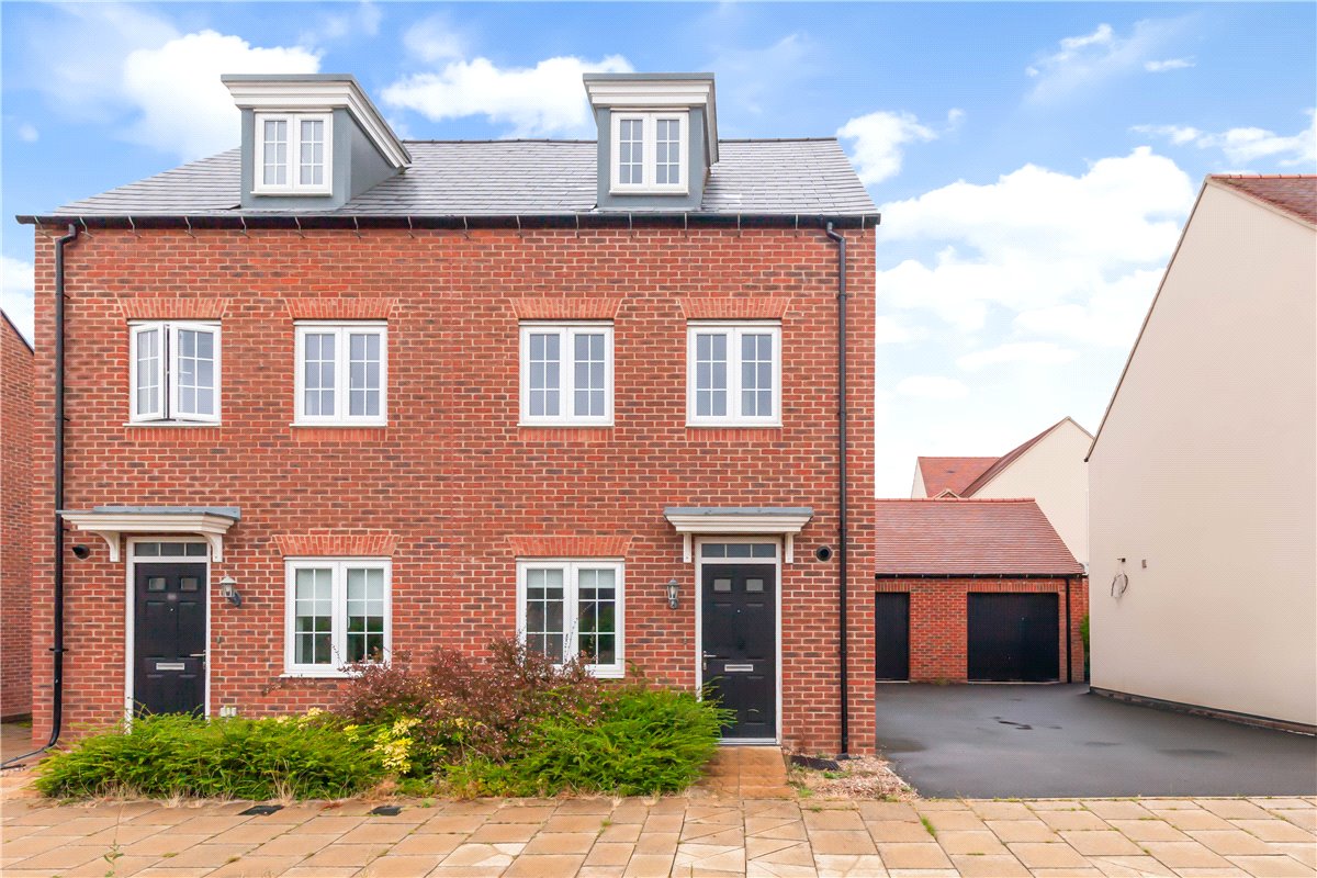 3 bedroom House, Wincanton Road, Bicester, OX26 - Let Agreed