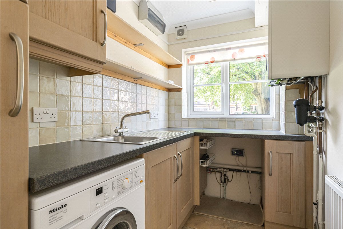 4 bedroom House, Poppy Close, Yarnton, OX5 - Available, Image 22