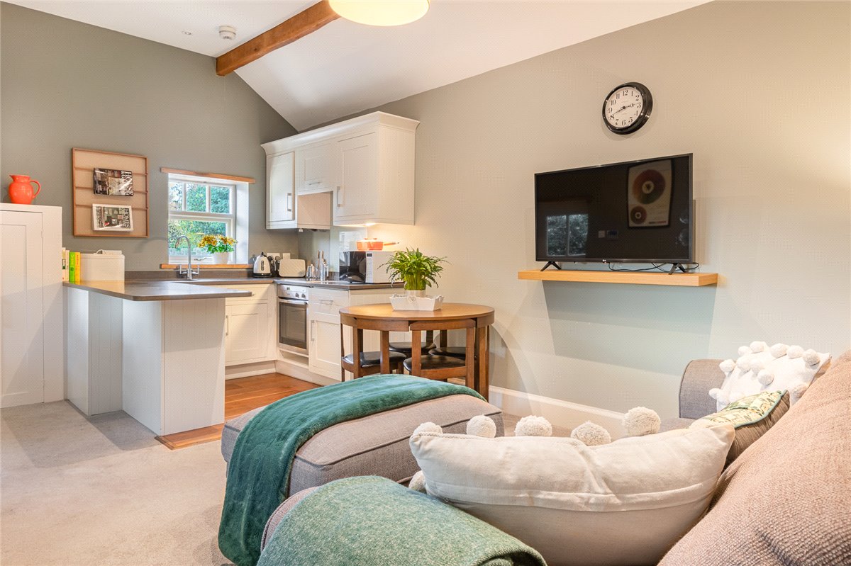 4 bedroom House, High Street, Hampsthwaite, HG3 - Sold, Image 15