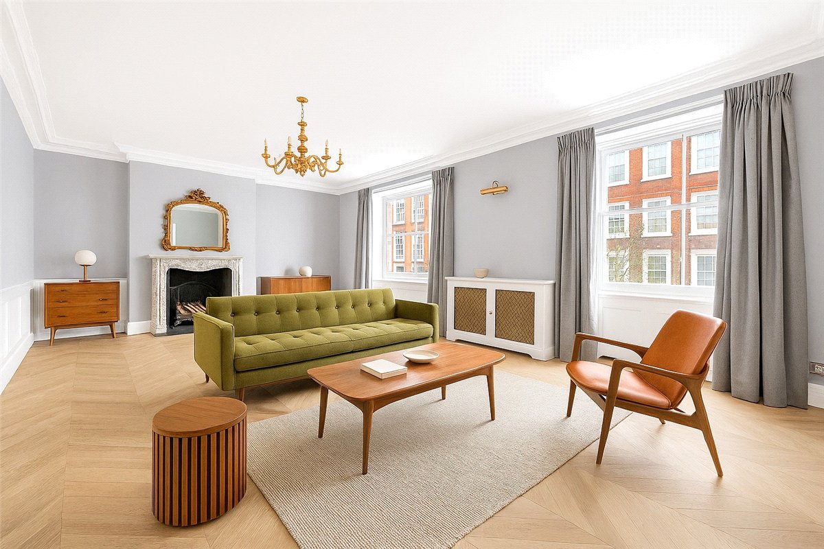4 bedroom Flat, Cumberland Mansions, George Street, W1H - Available
