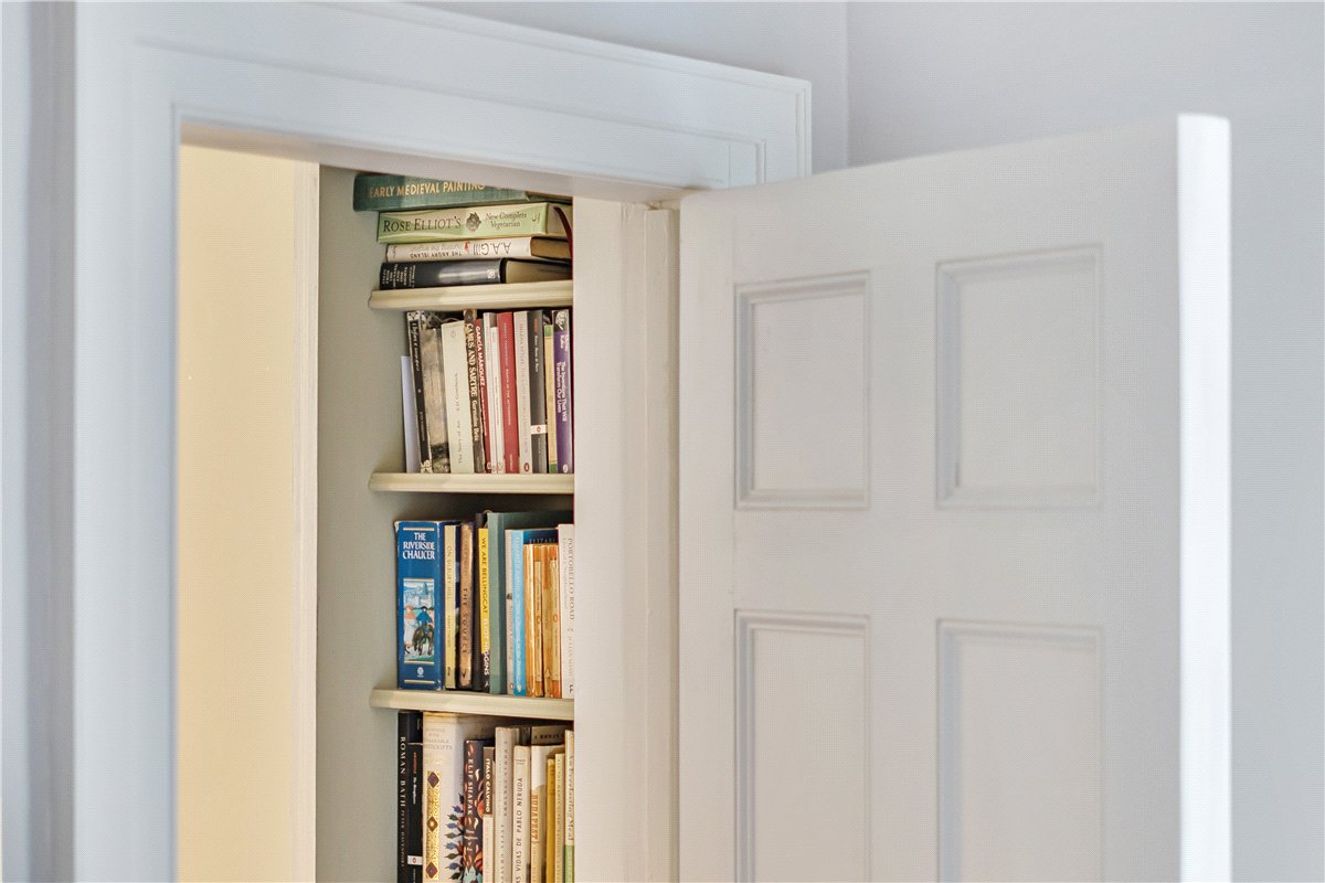 1 bedroom Flat, Harington Place, Bath, BA1 - Sold, Image 1