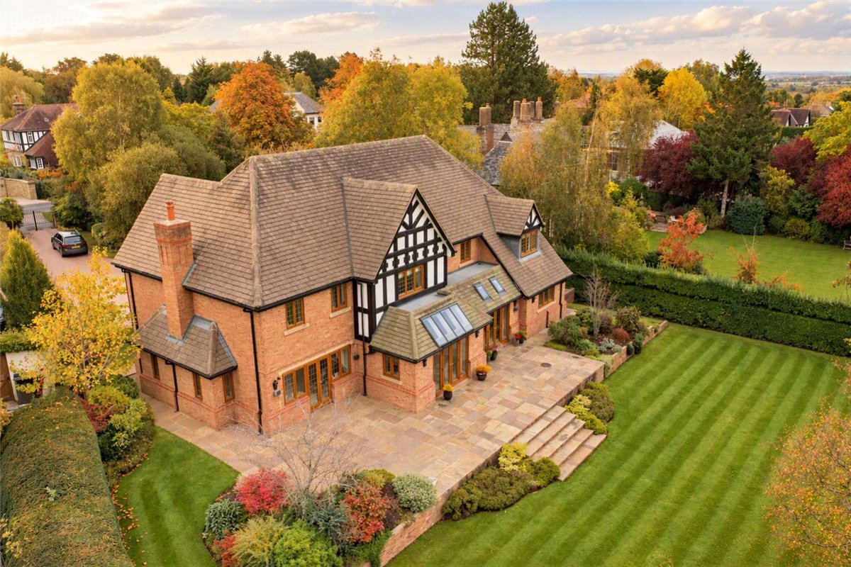 5 bedroom House, Fulwith Mill Lane, Harrogate, HG2 - Available