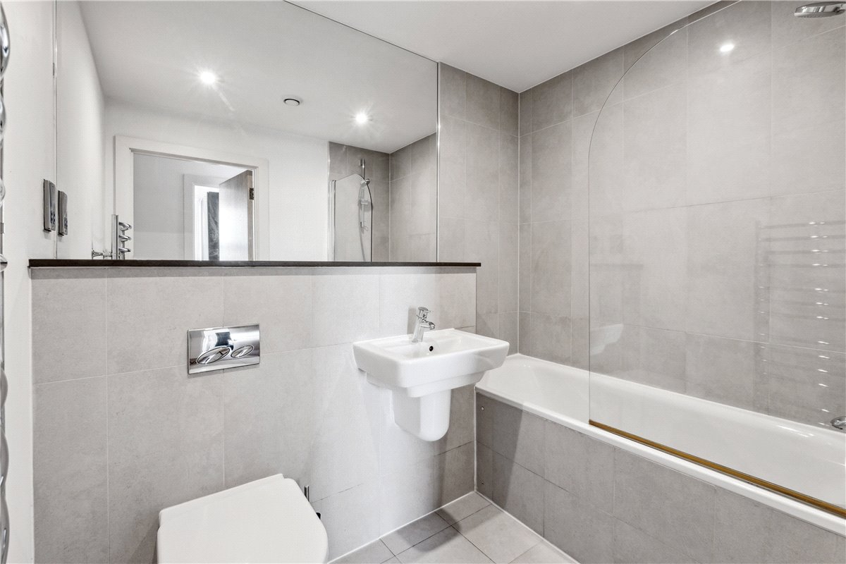 2 bedroom Flat, Cornell Square, Nine Elms, SW8 - Sold, Image 7