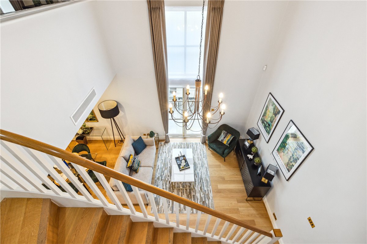 2 bedroom Maisonette, Woods Mews, Mayfair, W1K - Available, Image 10