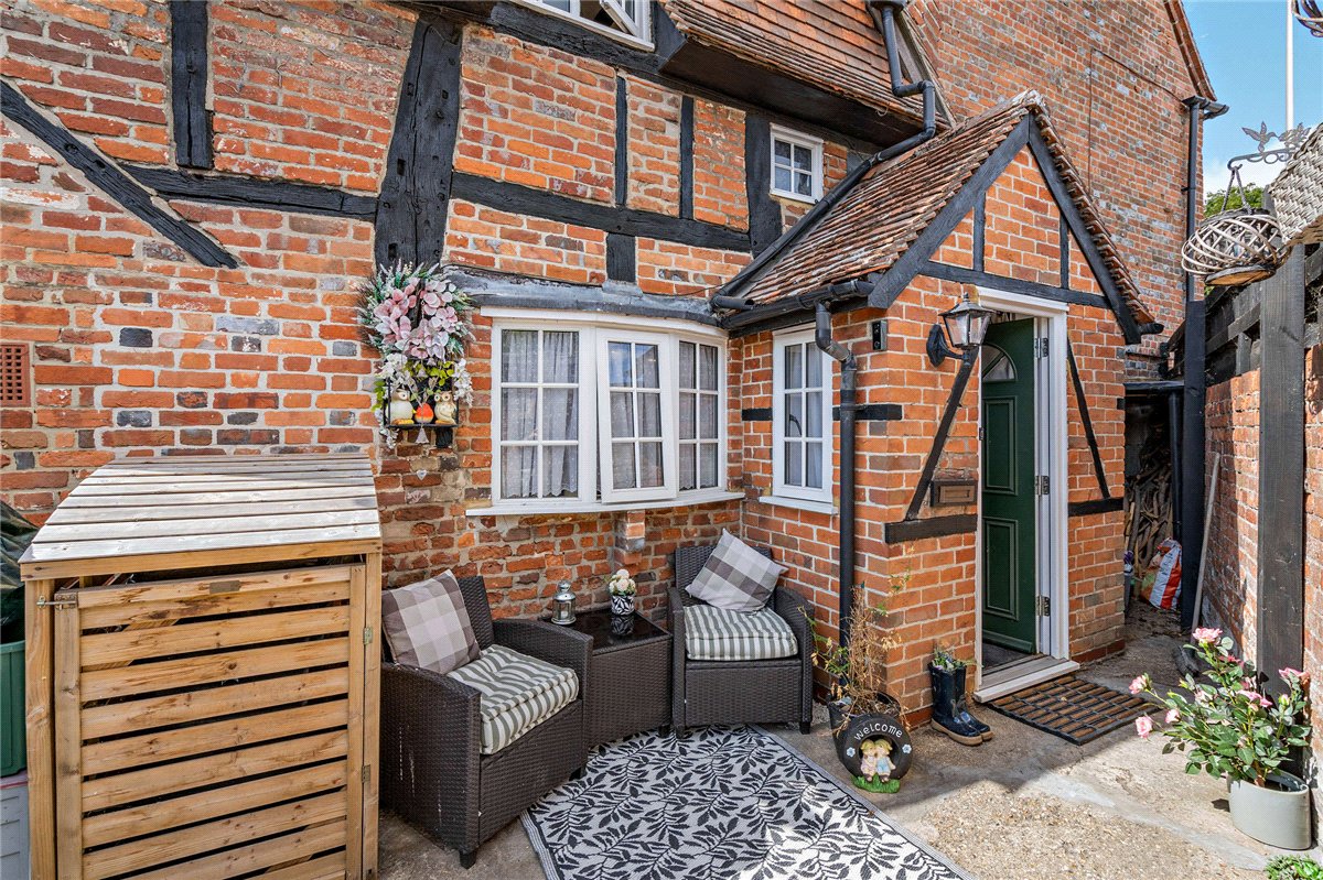 2 bedroom House, Church Road, Shaw, RG14 - Available, Image 23