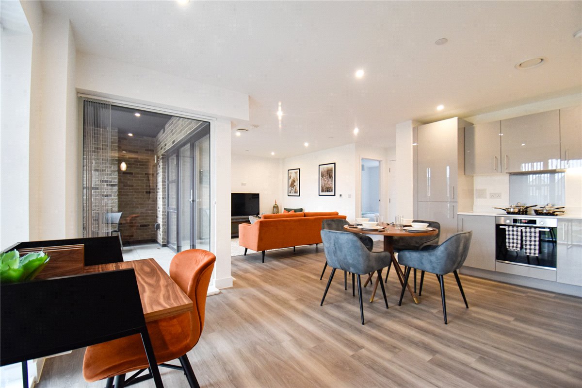 2 bedroom Flat, Clara Rackham Street, Cambridge, CB1 - Available, Image 6