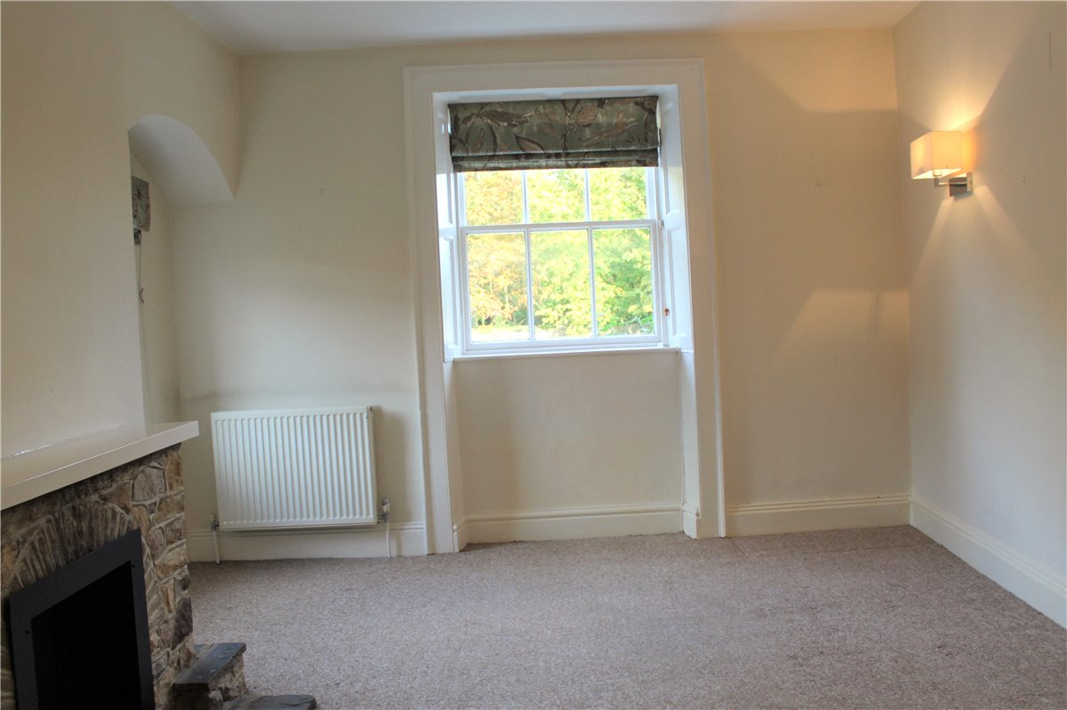 4 bedroom House, The Green, North Deighton, LS22 - , Image 2
