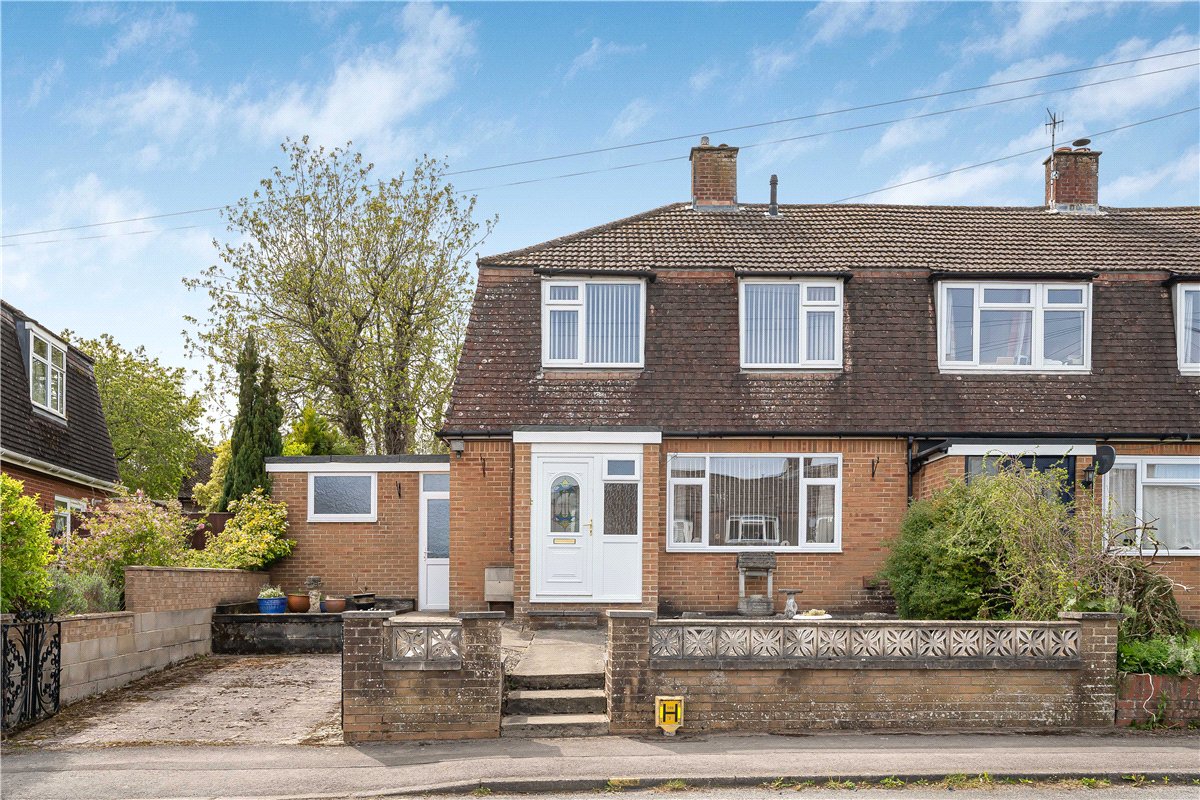 3 bedroom House, Five Stiles Road, Marlborough, SN8 - Sold