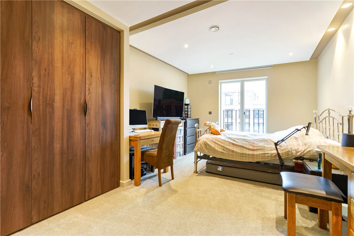 3 bedroom Flat, Toft Green, York, YO1 - Available, Image 3