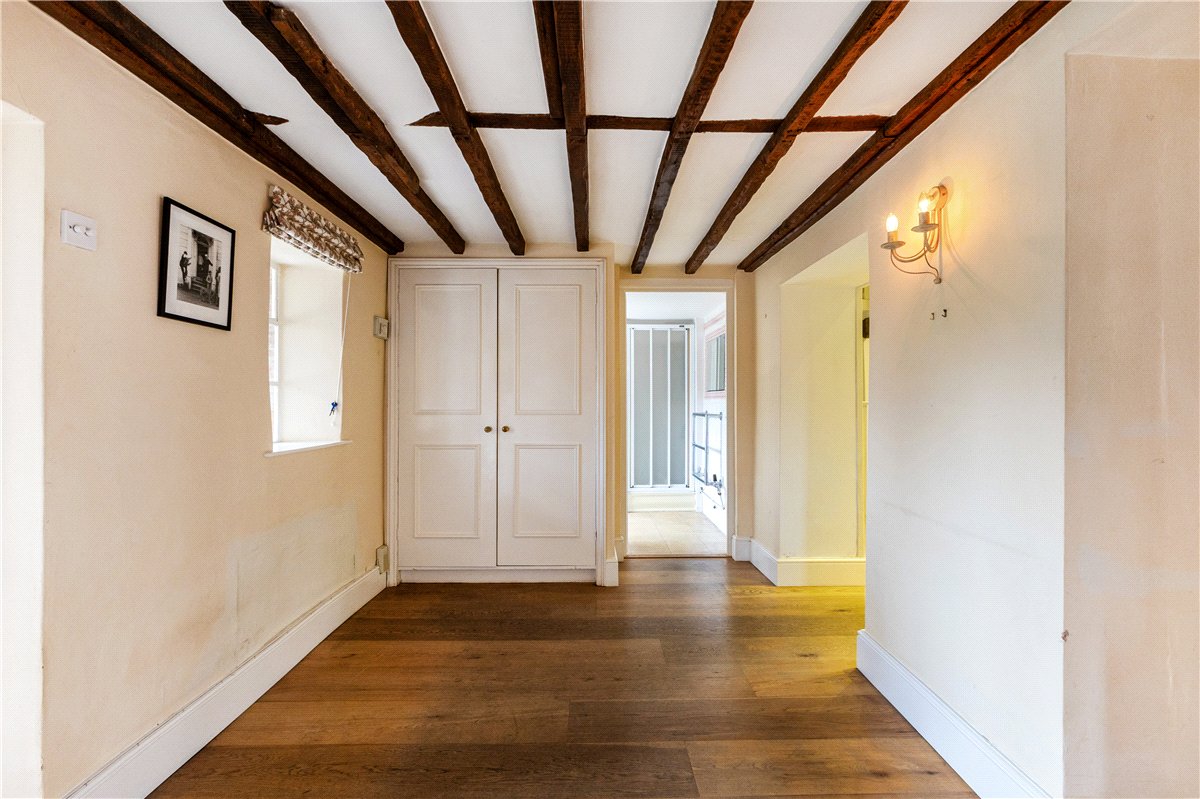 6 bedroom House, Farm Lane, Aldbourne, SN8 - Available, Image 7