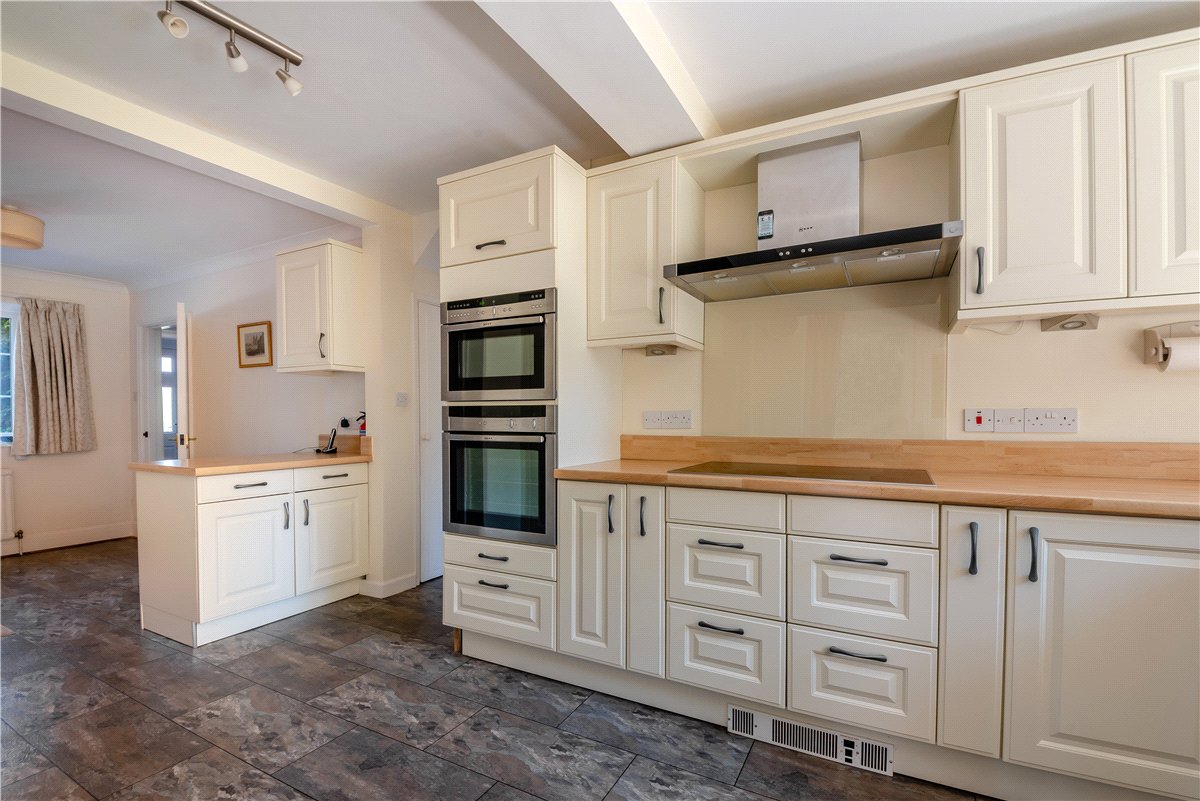 4 bedroom House, Post Office Lane, Dummer, RG25 - Available, Image 5