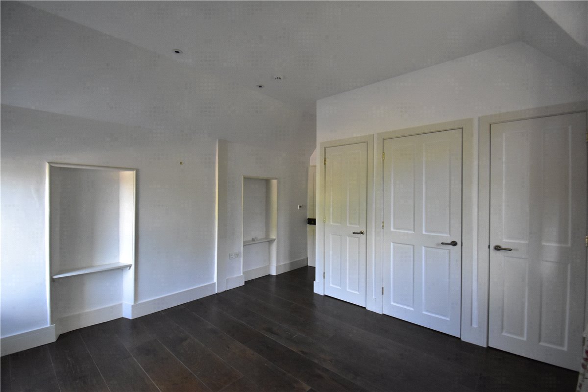 6 bedroom House, Newmarket Road, Kirtling, CB8 - , Image 14