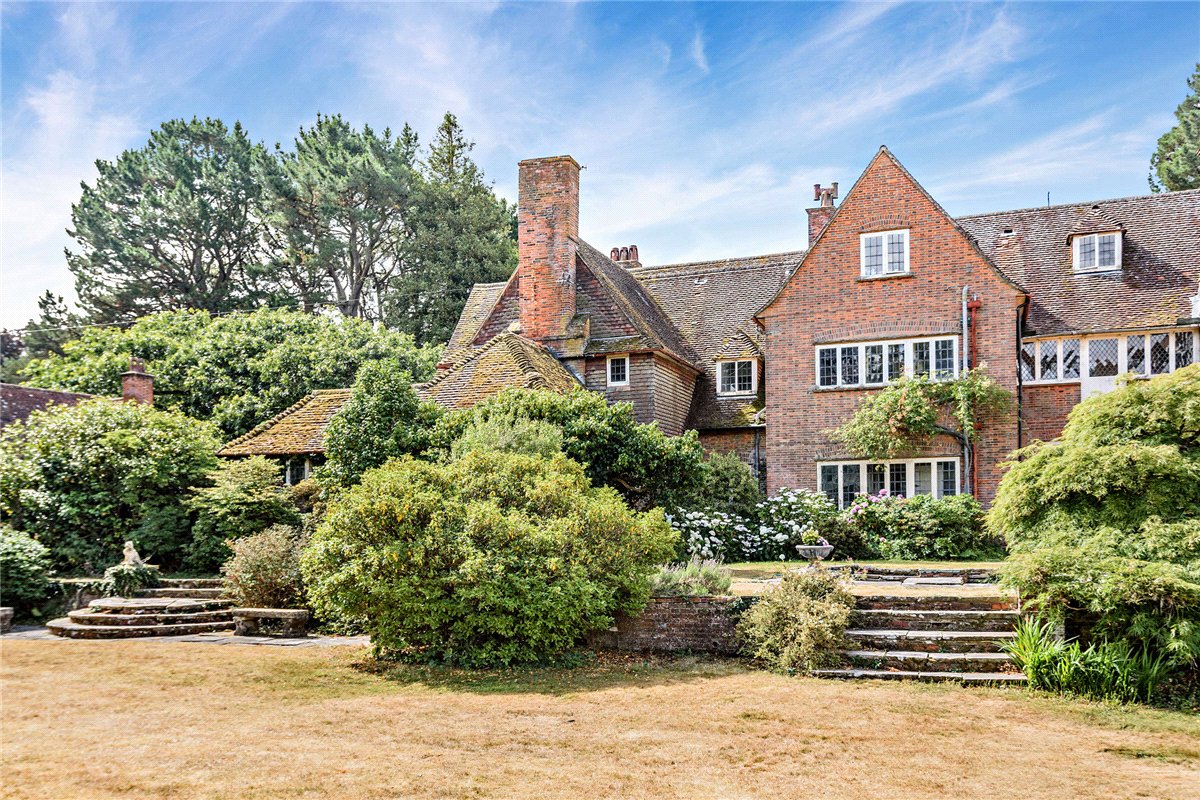 7 bedroom House, Burys Bank Road, Greenham, RG19 - Sold