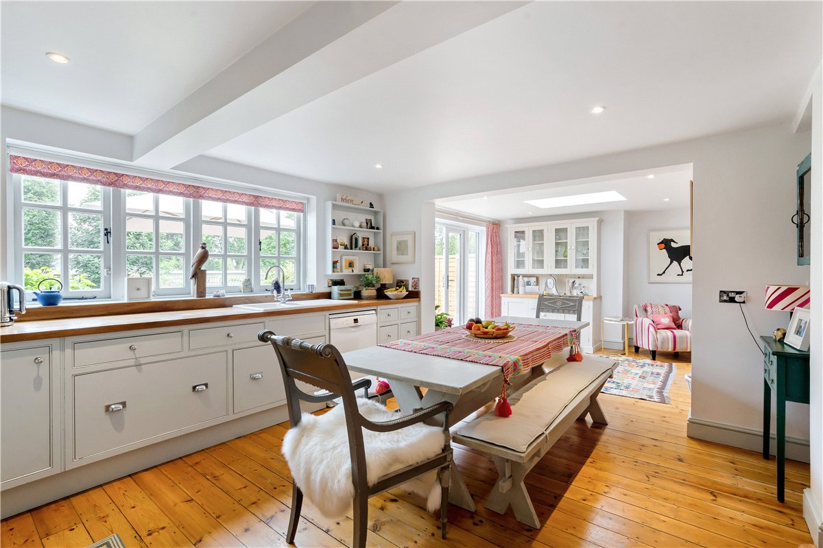 3 bedroom House, St. Johns Close, Marlborough, SN8 - Sold STC, Image 9
