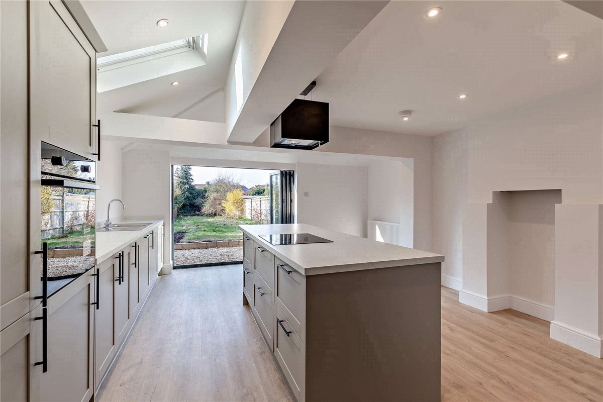 3 bedroom House, Andover Road, Newbury, RG14 - Sold, Image 7