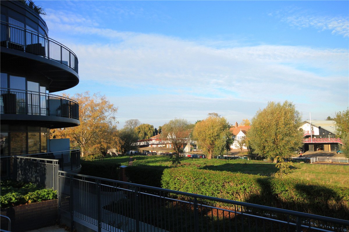 2 bedroom Flat, Kingsley Walk, Cambridge, CB5 - Available, Image 3