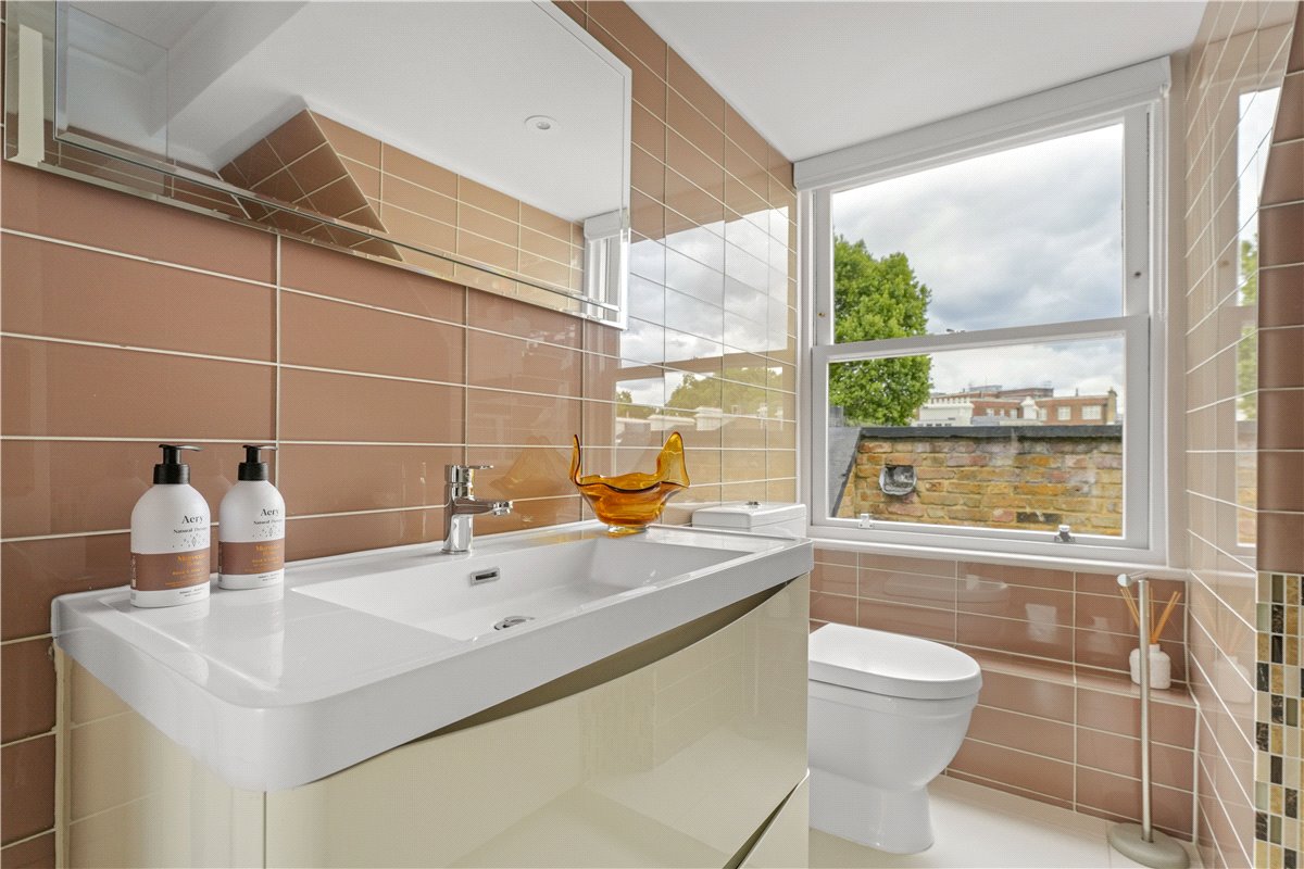 6 bedroom House, Ennismore Gardens, Knightsbridge, SW7 - Available, Image 2