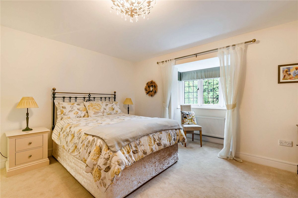 6 bedroom House, Monks Lane, Newbury, RG14 - Available, Image 19