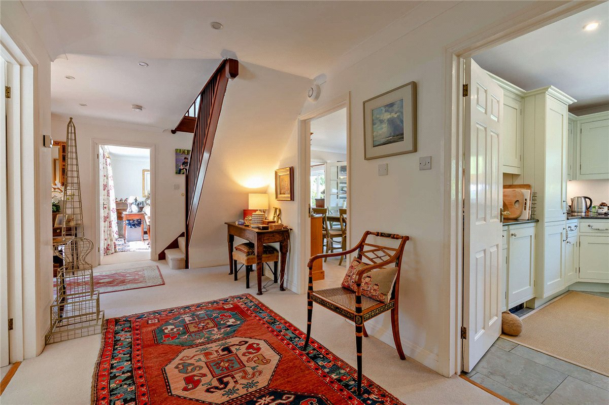 4 bedroom House, The Croft, Church Street, RG17 - Available, Image 5