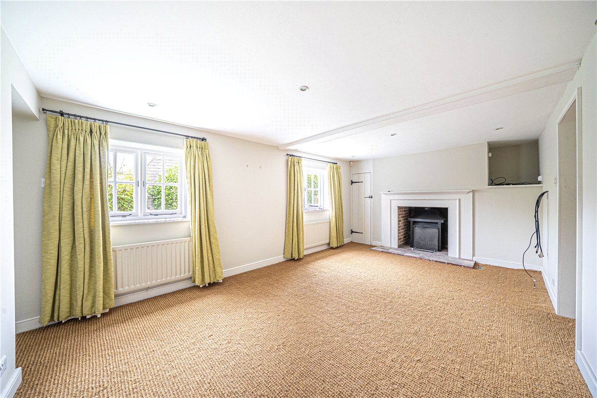 4 bedroom House, North Park Farm, Little Somborne, SO20 - Available, Image 2