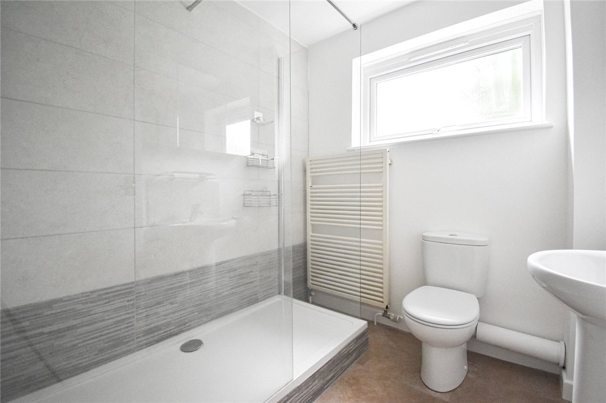 4 bedroom House, Spinney Drive, Great Shelford, CB22 - Available, Image 1