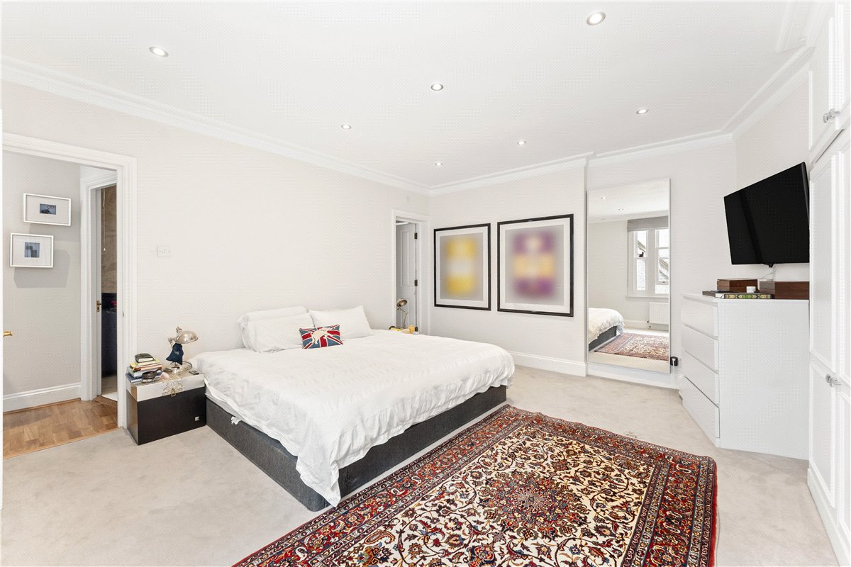 3 bedroom Flat, Queens Gate, South Kensington, SW7 - Available, Image 3