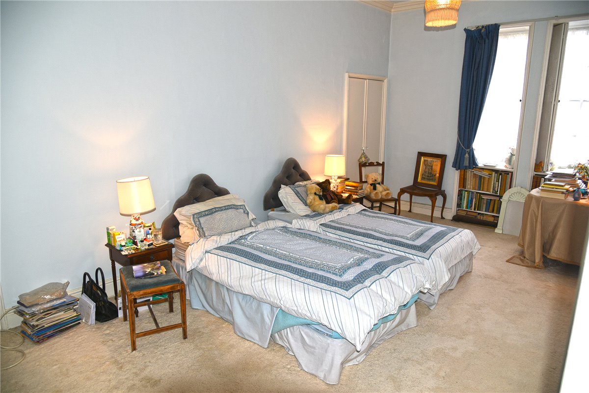 1 bedroom Flat, Royal Crescent, Bath, BA1 - Sold, Image 1