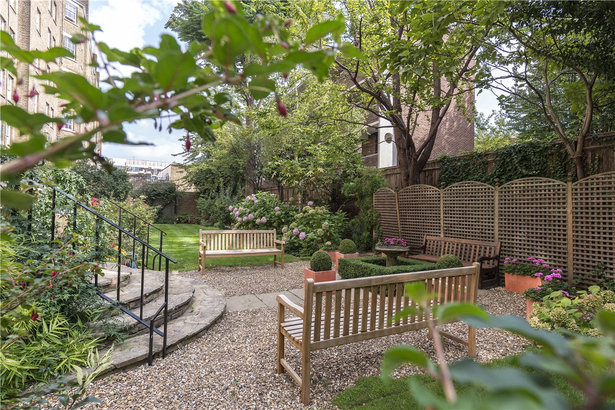 2 bedroom Flat, Pelham Court, 145 Fulham Road, SW3 - Available, Image 8