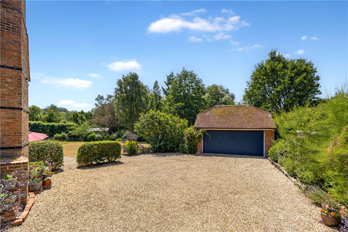 6 bedroom House, Mill Lane, Ramsbury, SN8 - Available, Image 24
