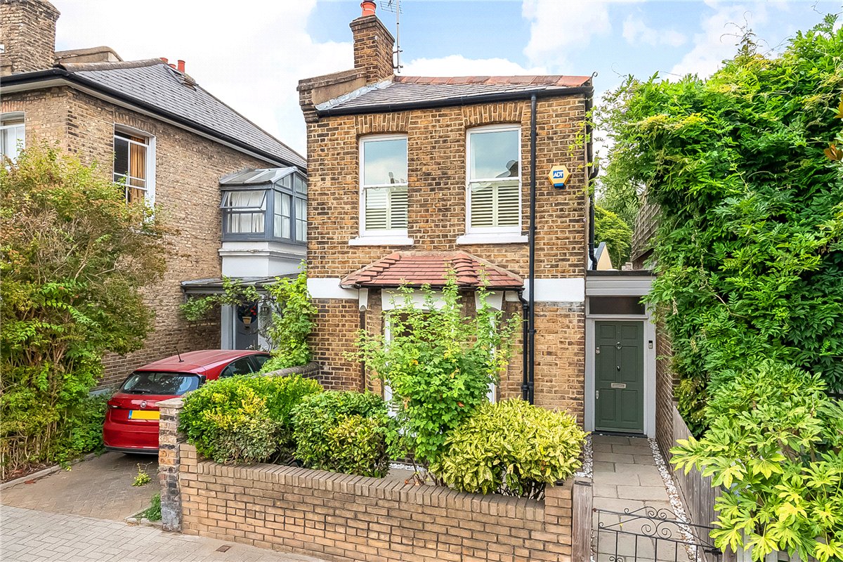 2 bedroom House, Nottingham Road, London, SW17 - Available, Image 1