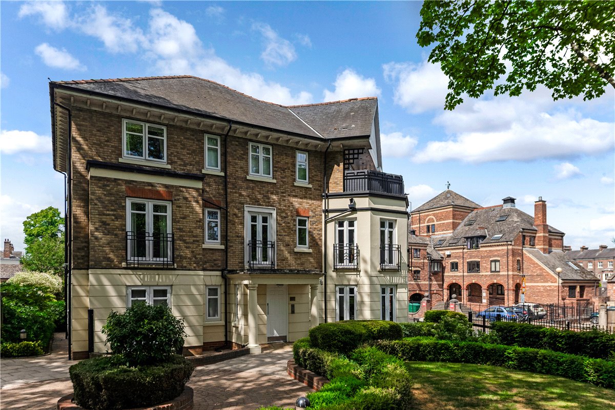 1 bedroom Flat, Lady Anne Court, Skeldergate, YO1 - Available