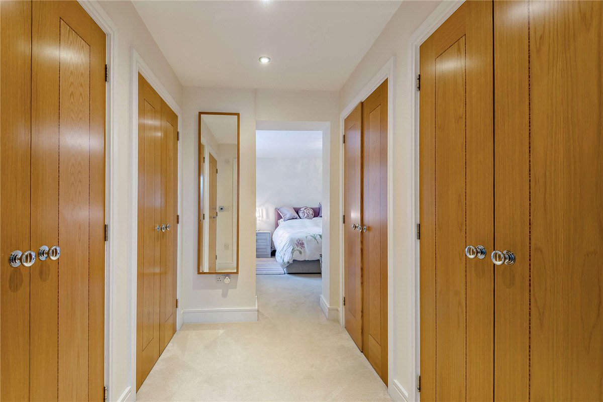 6 bedroom House, Monks Lane, Newbury, RG14 - Available, Image 13