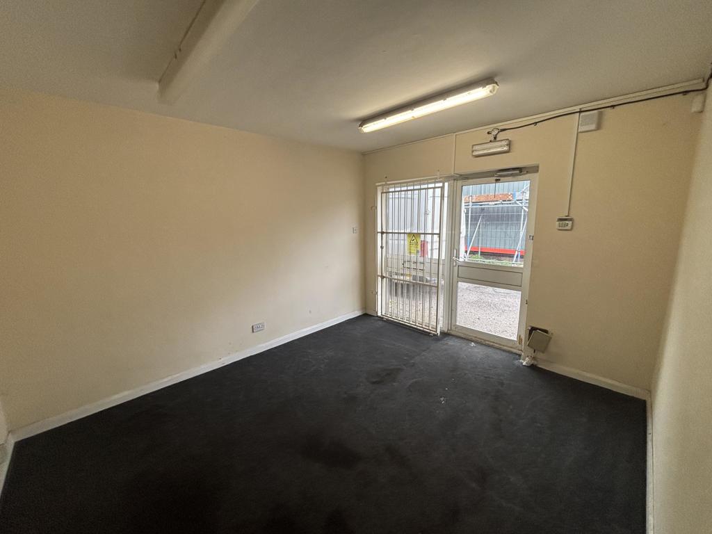 2573 Sq Ft, Lowman Way, Tiverton, EX16 - Sold STC, Image 4