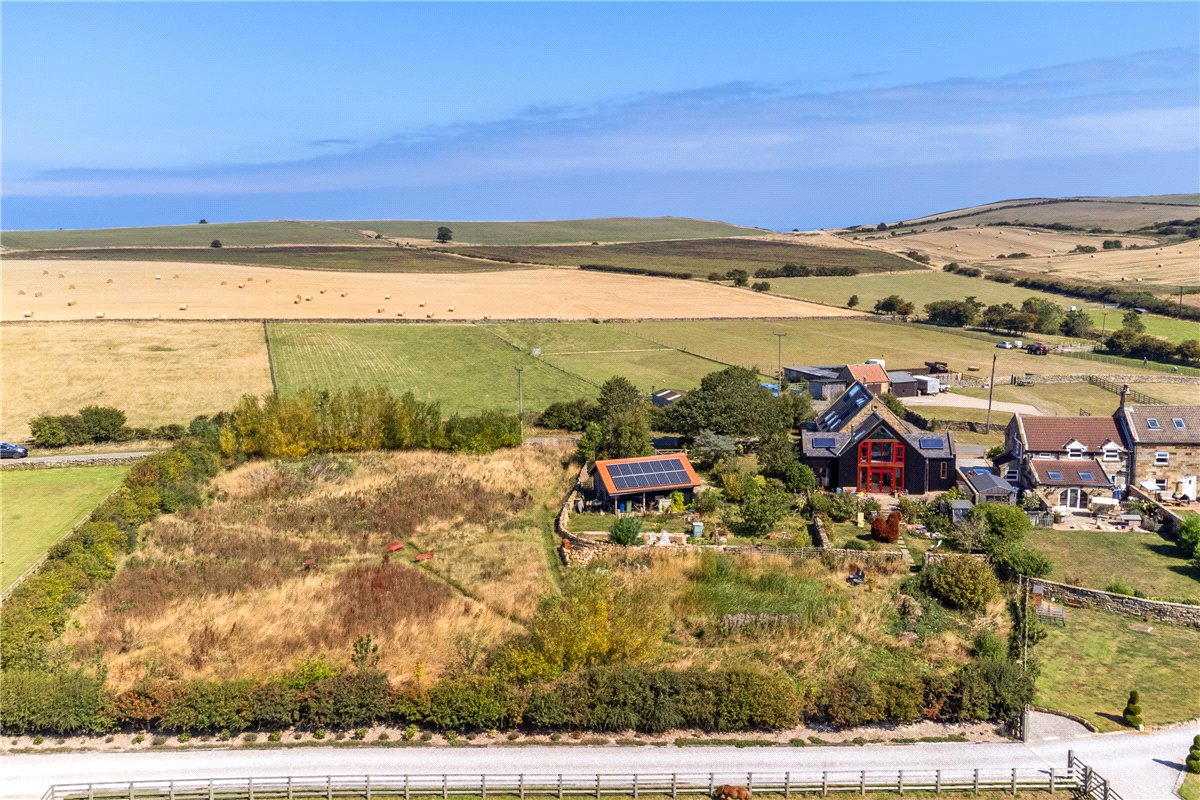 3 bedroom House, Loftus, Saltburn-by-the-Sea, TS13 - Sold STC