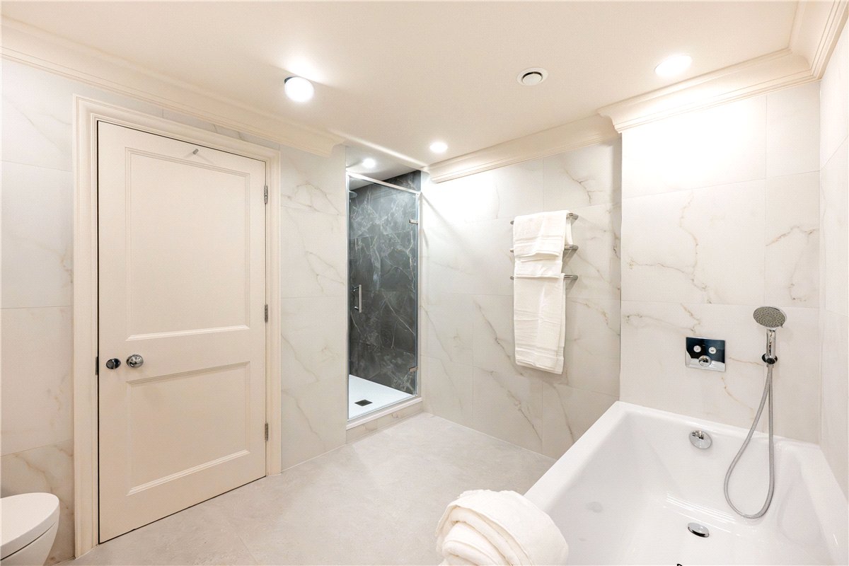3 bedroom House, Woods Mews, Mayfair, W1K - Available, Image 29