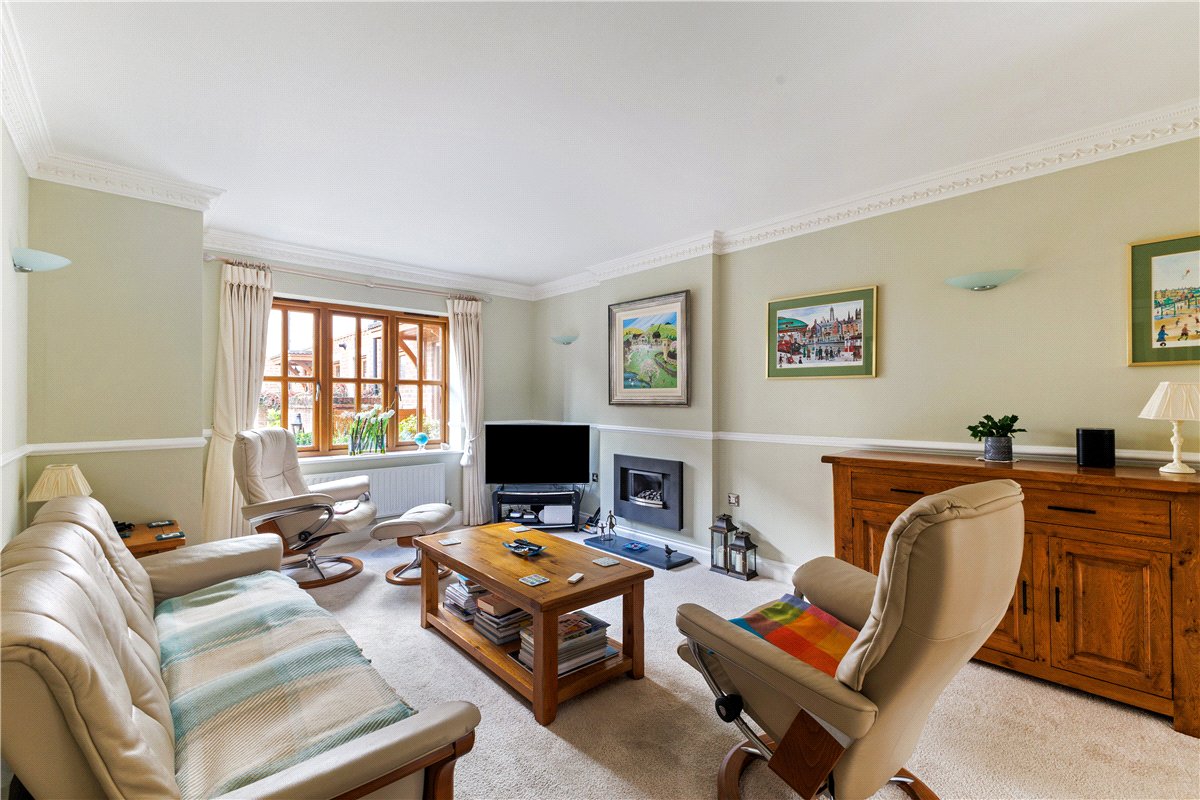 4 bedroom House, Cromwell Court, Marlborough, SN8 - Sold STC, Image 18