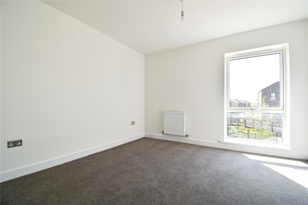 4 bedroom House, Gregory Park North, Cambridge, CB5 - , Image 12