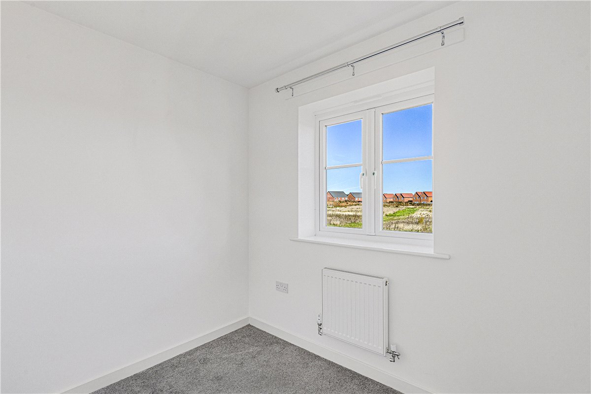 3 bedroom House, Sparrowhawk Crescent, Wootton, NN4 - Let Agreed, Image 9